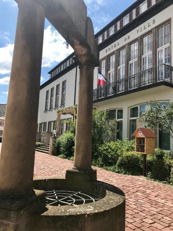 Aux Deux Cigognes 阿莫施威尔 外观 照片